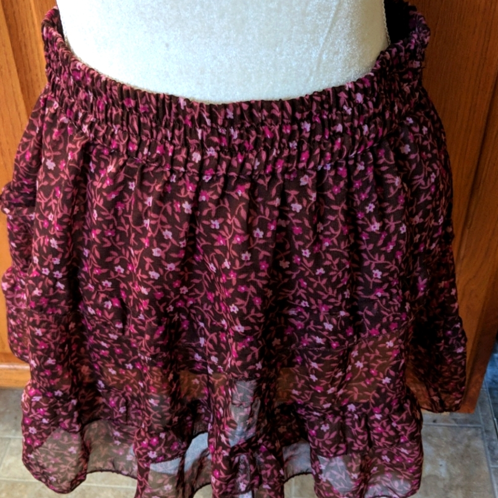 layered mini skirt Sz L floral ruffled